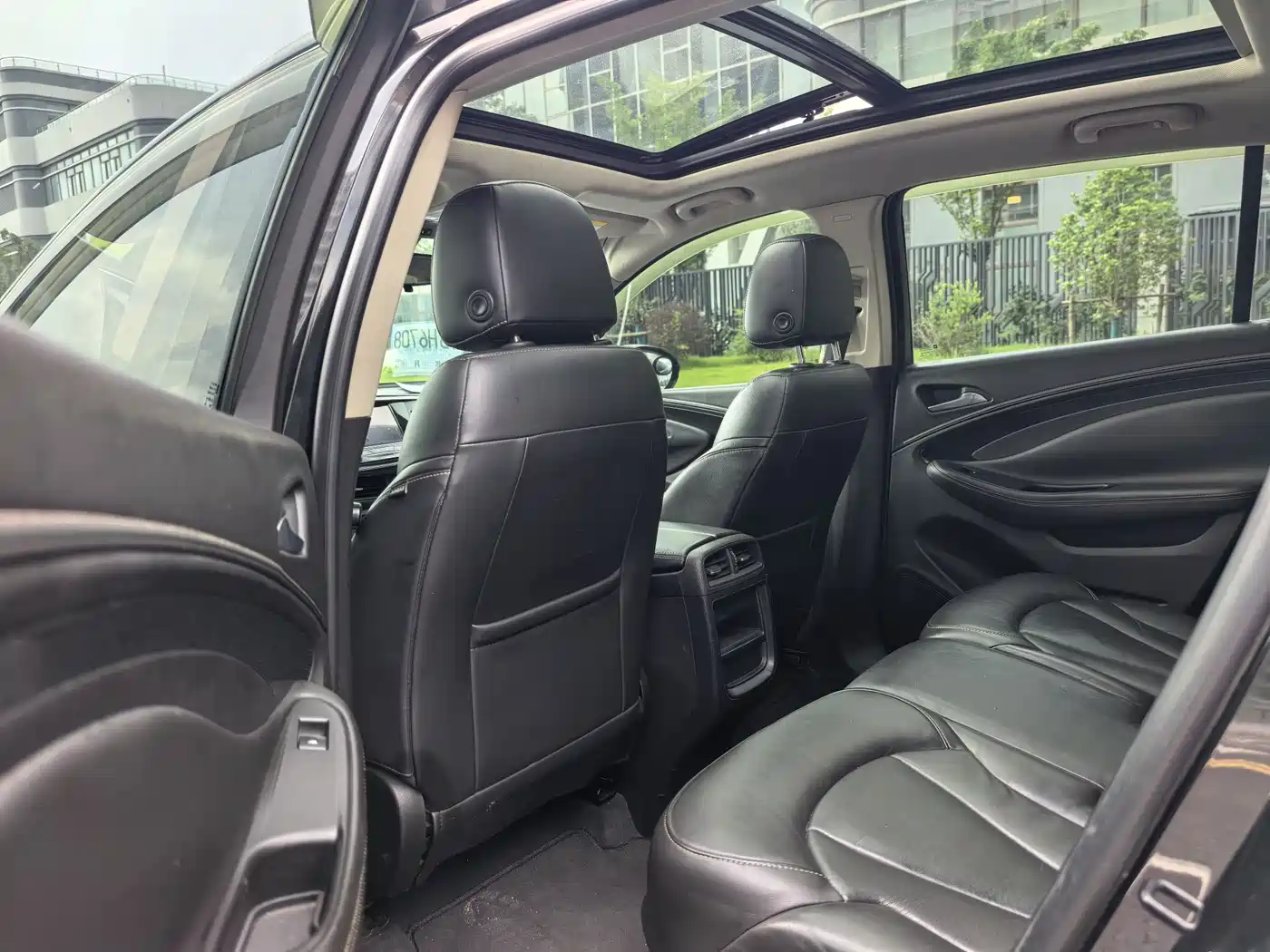 Фото 8 - Buick Envision Plus