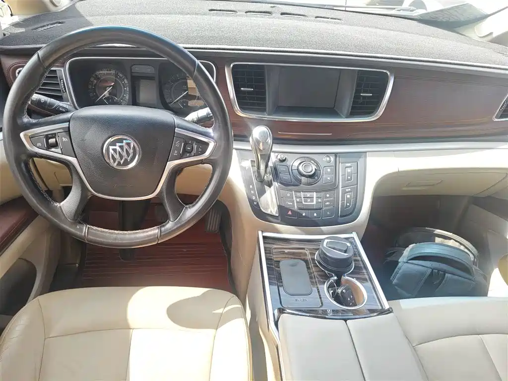 Buick GL8 2018 28T Luxury Model China VI фото 10