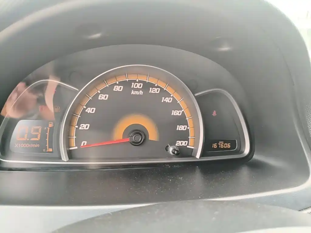 Chevrolet Sail 2014 2013 Sedan 1.4L Manual Ideal Happiness Edition