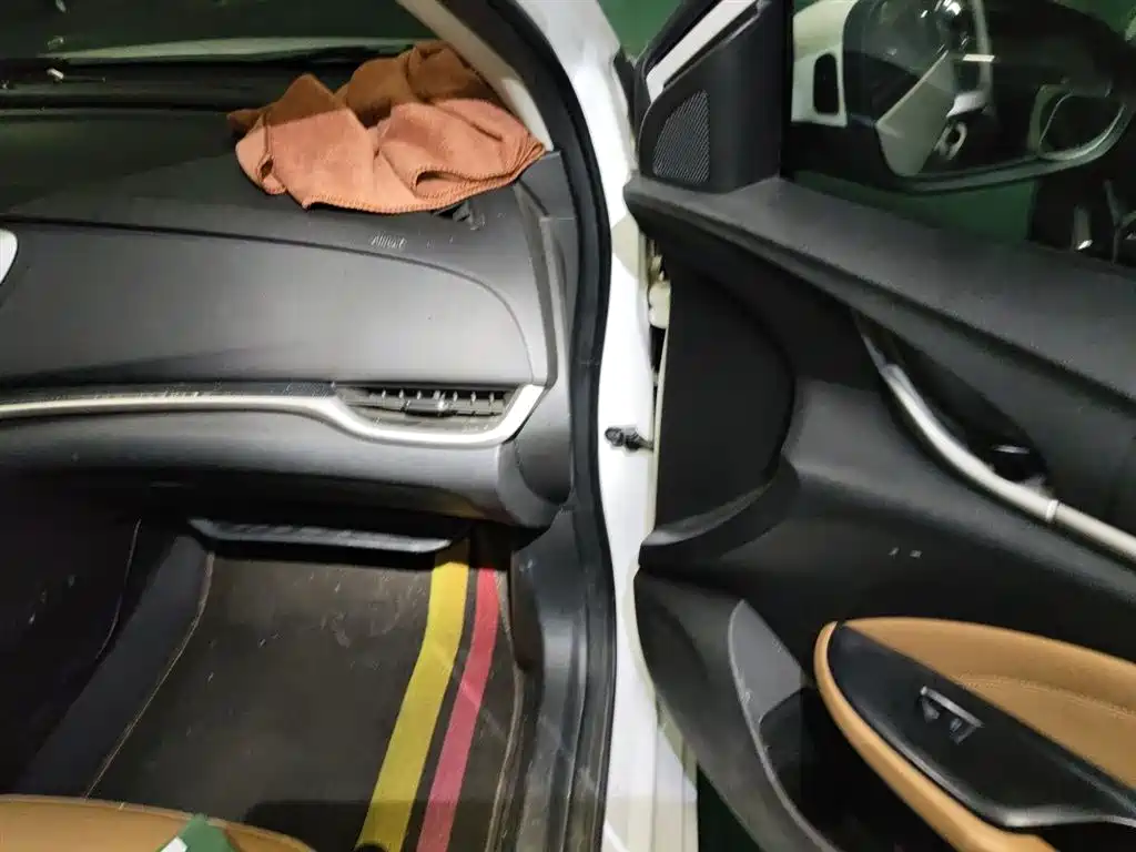 Buick Excelle 2018 18T Automatic Flagship фото 20