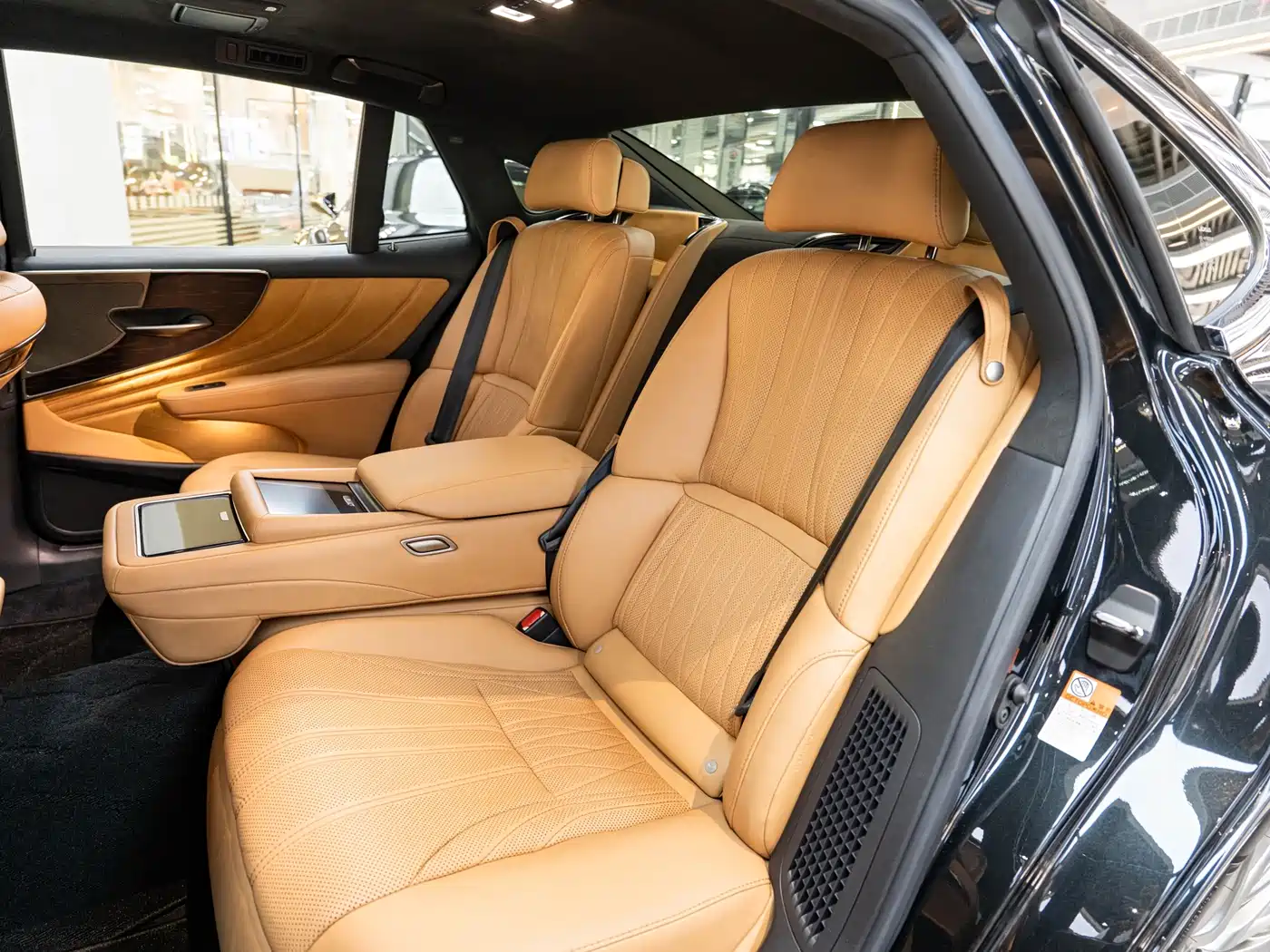 LEXUS LS