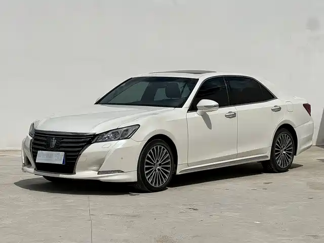  Toyota Crown 2018 2.0T Sport Edition