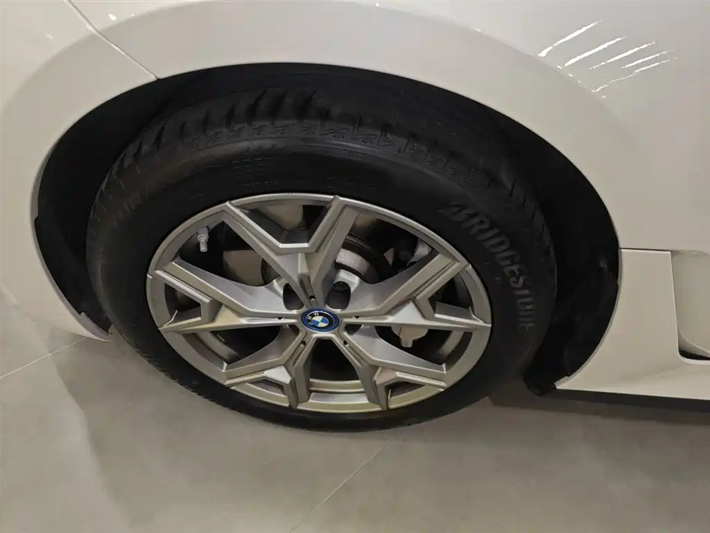 BMW i3 2022 eDrive 35 L фото 25