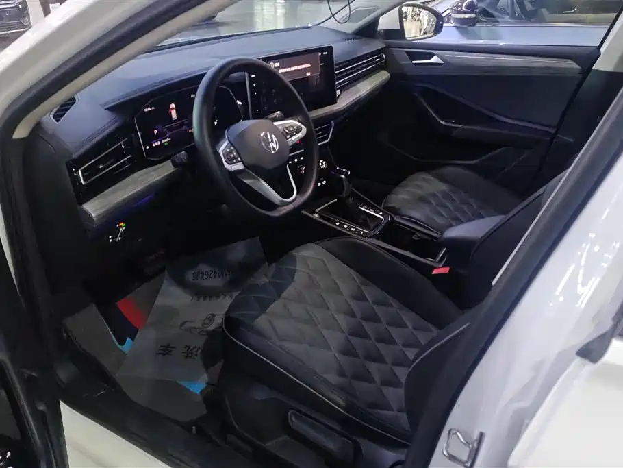 Volkswagen Sagitar 2023 300TSI DSG Excellence Edition фото 9