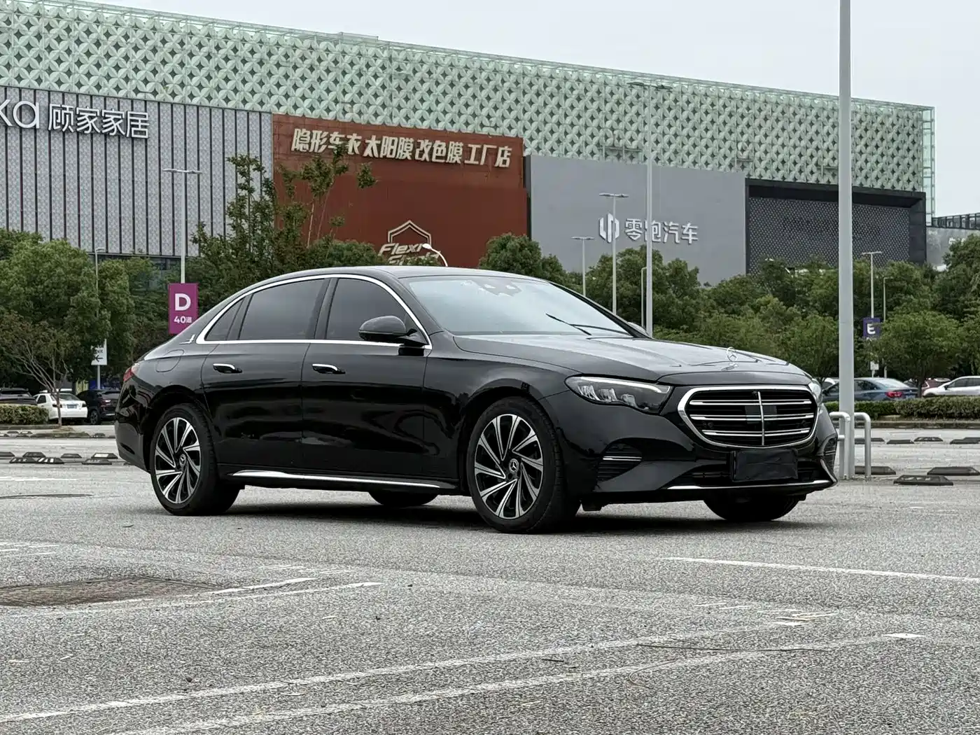 Mercedes-Benz E-Class 2024 Model E 300 L Luxury фото 3