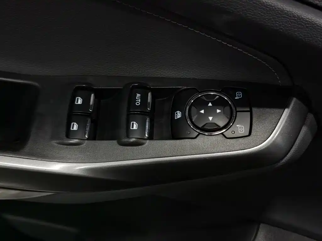 Ford Escort 2015 2015 1.5L Automatic Fashion