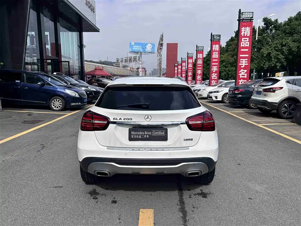 Mercedes-Benz GLA 2018 GLA 200 Fashion фото 9
