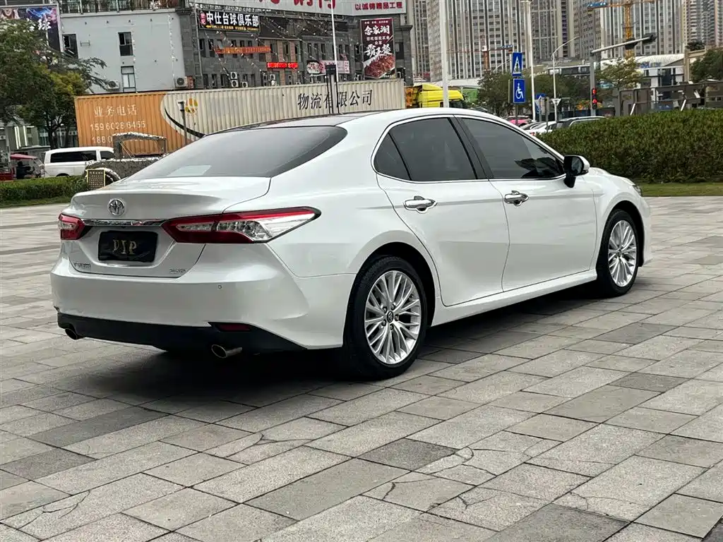 Toyota Camry 2019 Facelift 2.5G Luxury Edition фото 4