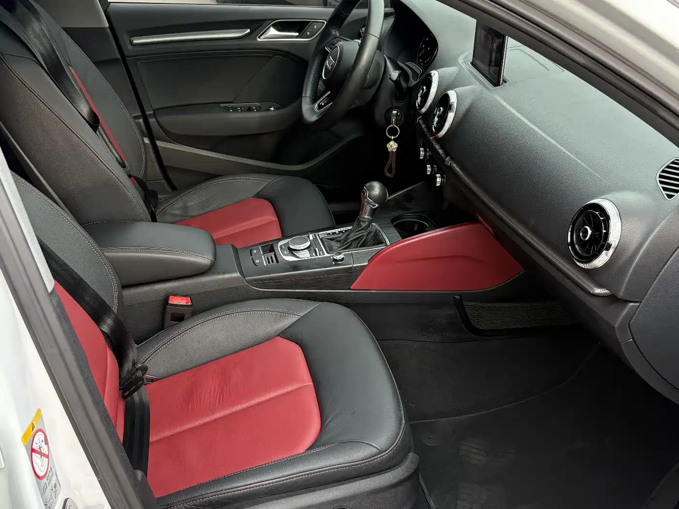 Audi A3 2018 30th Anniversary Limousine 35 TFSI Style фото 4
