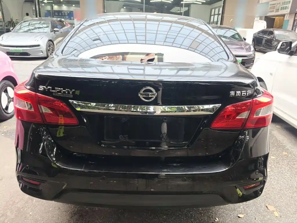 Nissan SYLPHY, миниатюра 6