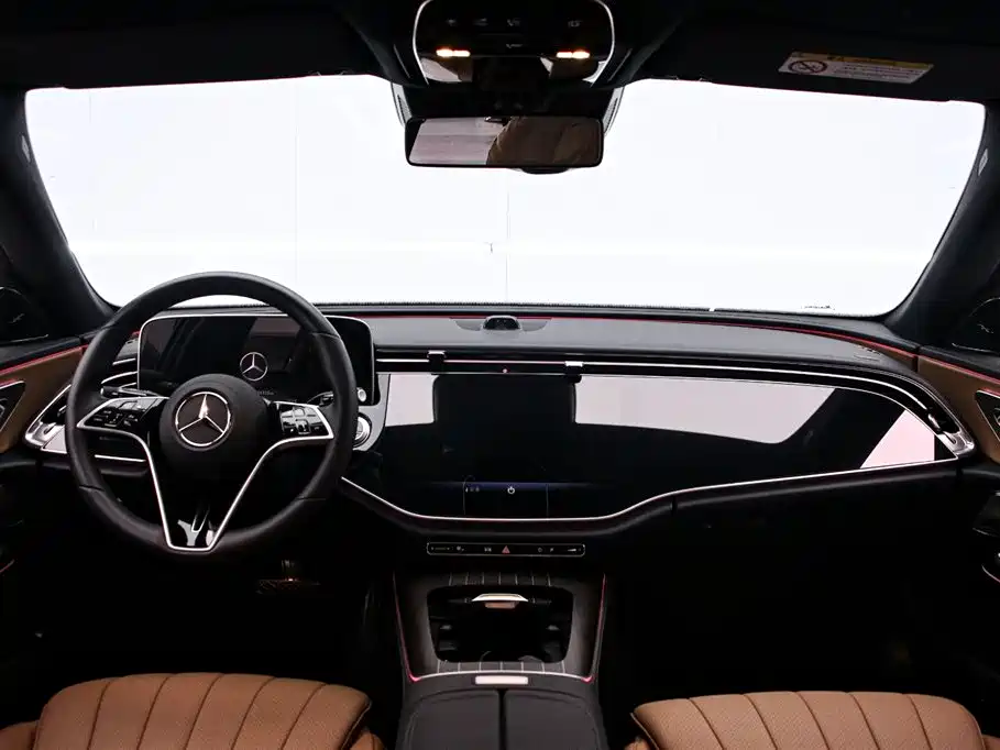 Mercedes-Benz E-Class 2024 Model E 300 L Luxury фото 5