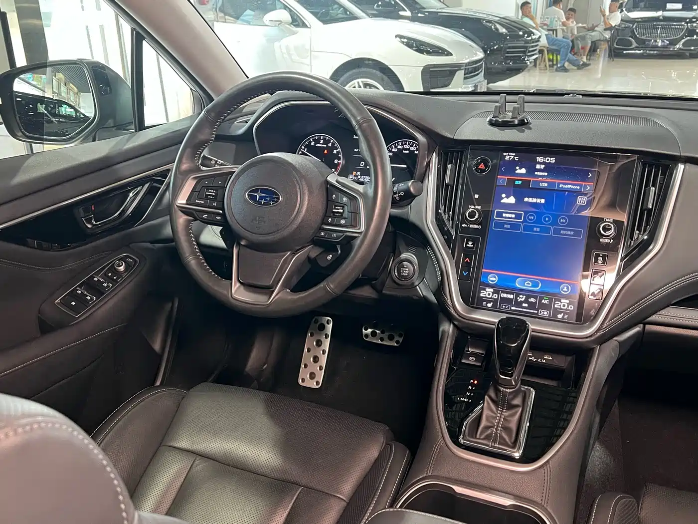 SUBARU OUTBACK