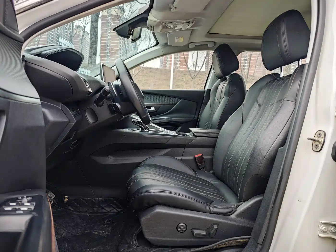 Peugeot 5008 2017 350THP 7-seat Elite Edition фото 4