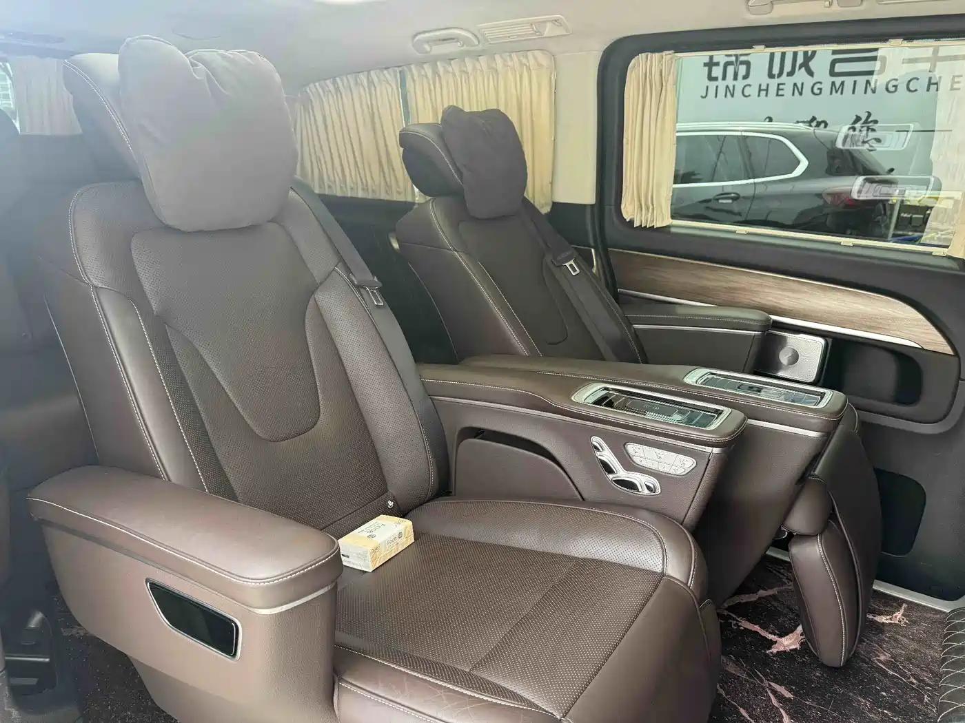 MERCEDES-BENZ V CLASS