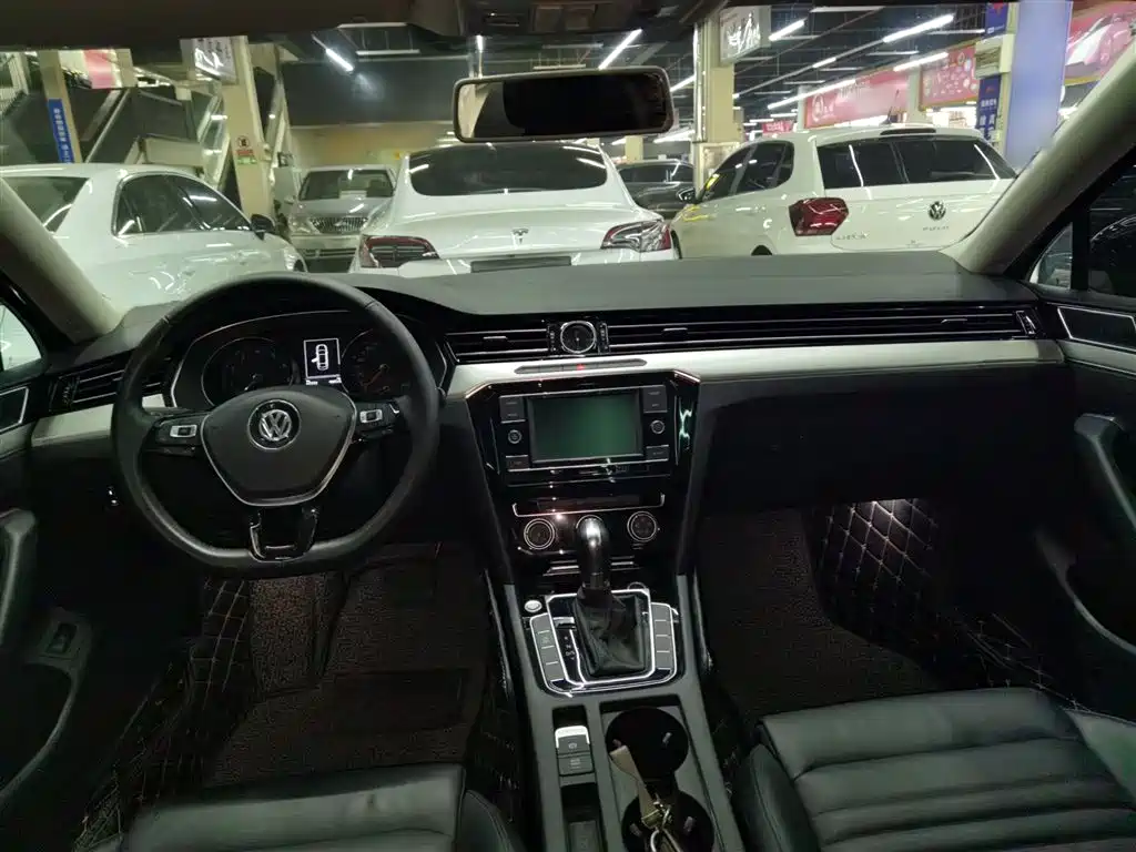 Volkswagen Magotan 2018 330TSI DSG Leading фото 6