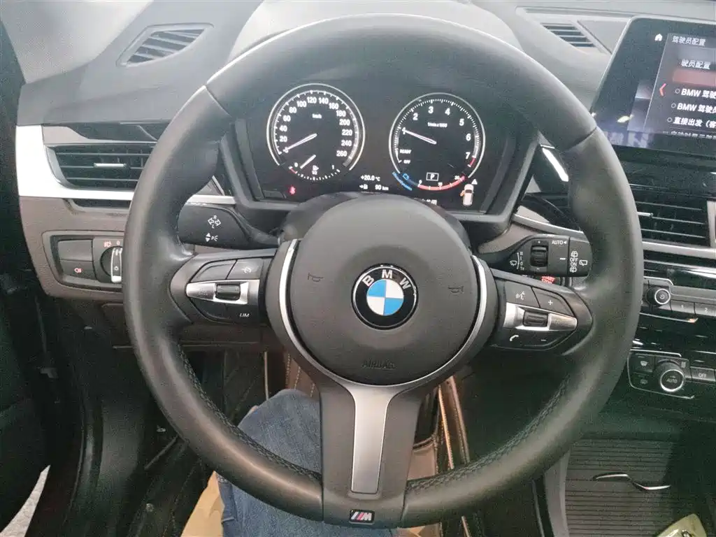 BMW X1 2022 sDrive25Li Leading фото 11