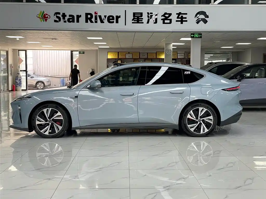 Фото 4 - NIO ET5