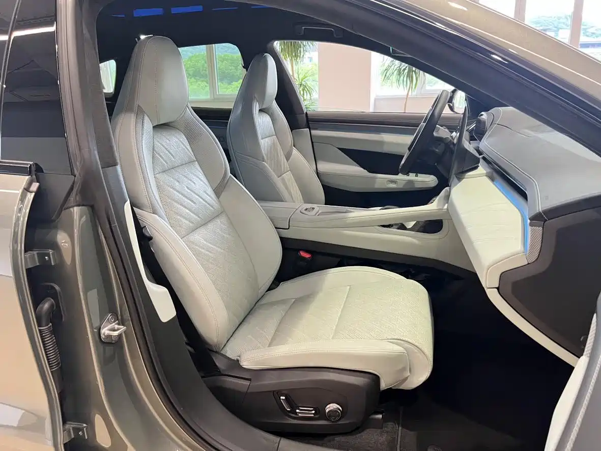 ZEEKR EXTREME KRYPTON 001