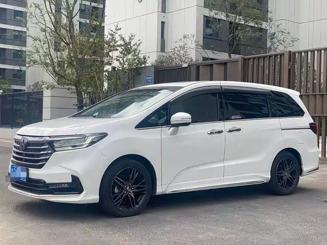Honda Odyssey 2.0L e:HEV, Динамика, Сияние Комфорт