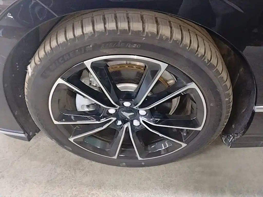 Voyah Auto VOYAH Zhuiguang 2024 2024 PHEV AWD Ultra Long Range Flagship