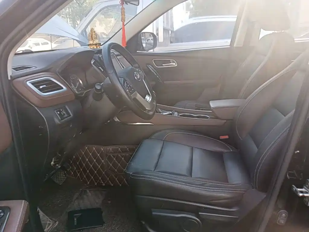 SWM Motor SWM X7 2018 2017 1.5T Automatic Smart Enjoy 7-seater