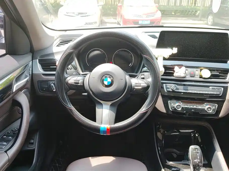 BMW X1 2020 sDrive20Li Premium Edition фото 15