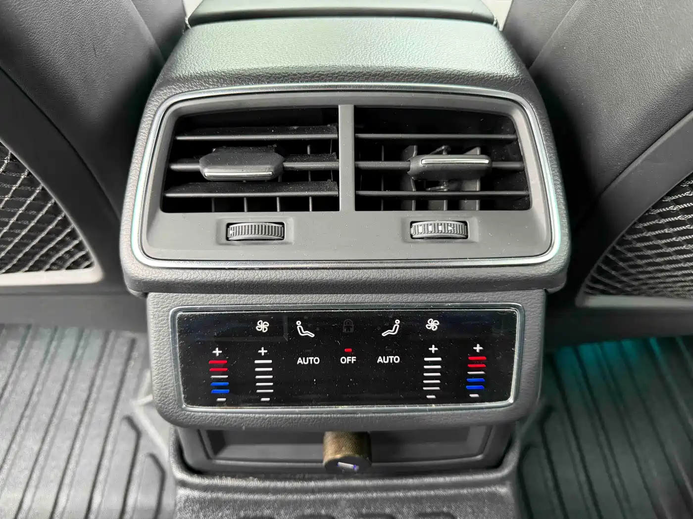 Audi A6L 2020 45 TFSI Premium Elegance фото 14
