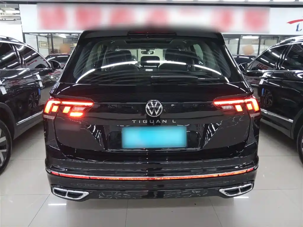 Volkswagen Tiguan L 2025 330TSI Automatic 2WD R-Line Dragon Glory Edition фото 4