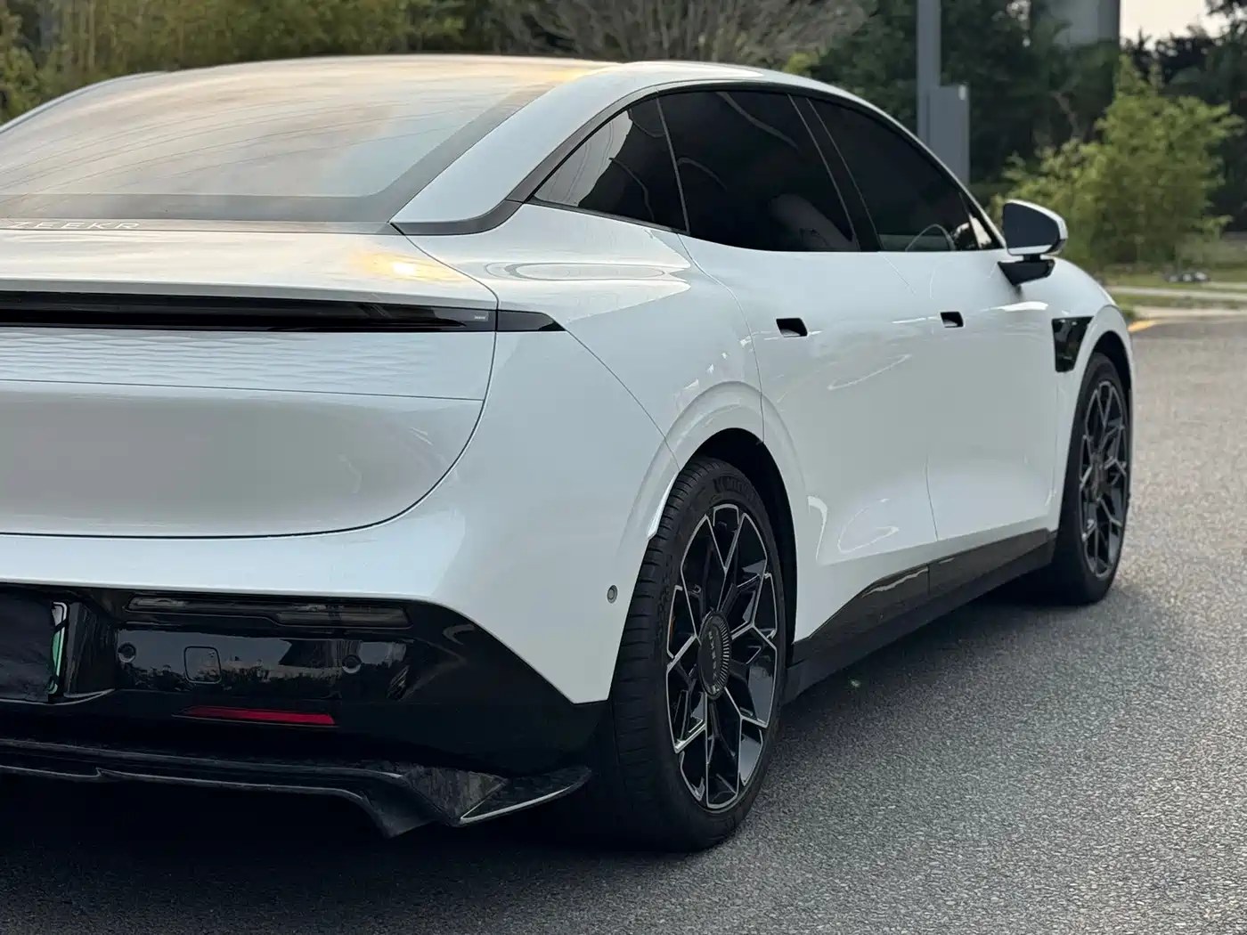 ZEEKR EXTREME KRYPTON 007