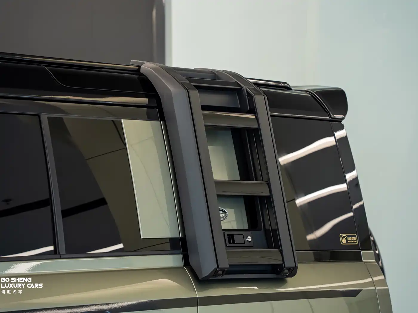 Land Rover Defender 2023 Model 110 3.0T P400 X-DYNAMIC HSE фото 38