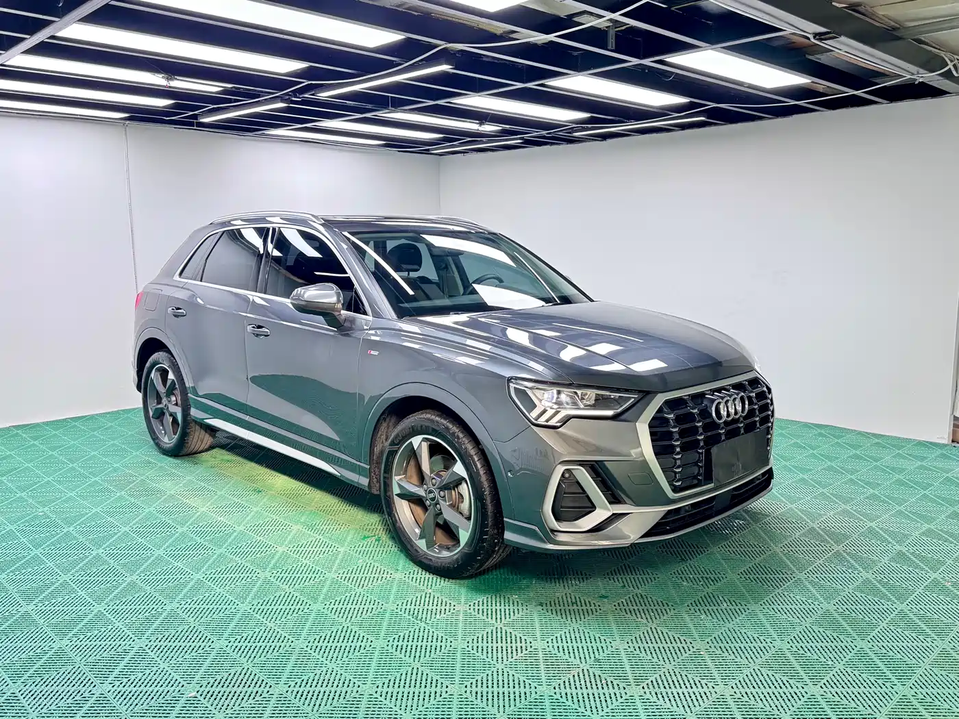 Audi Q3 2022 35 TFSI Fashion Dynamic фото 3