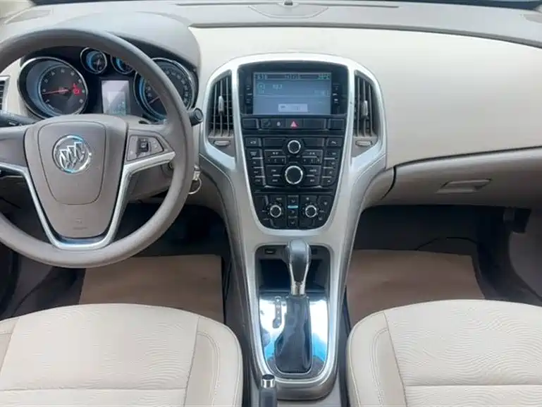 Buick Excelle 2013 GT 1.6L Automatic Fashion Edition фото 6