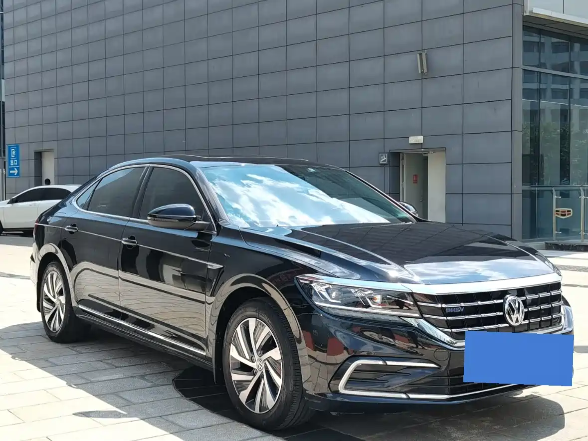Volkswagen Passat New Energy 2019 430PHEV Hybrid Elite Edition фото 2