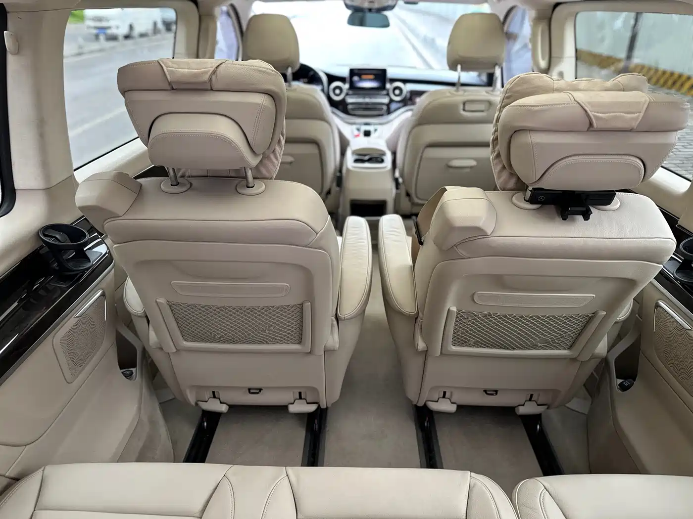 Mercedes-Benz V-Class 2016 V 260 L Premium Long фото 8