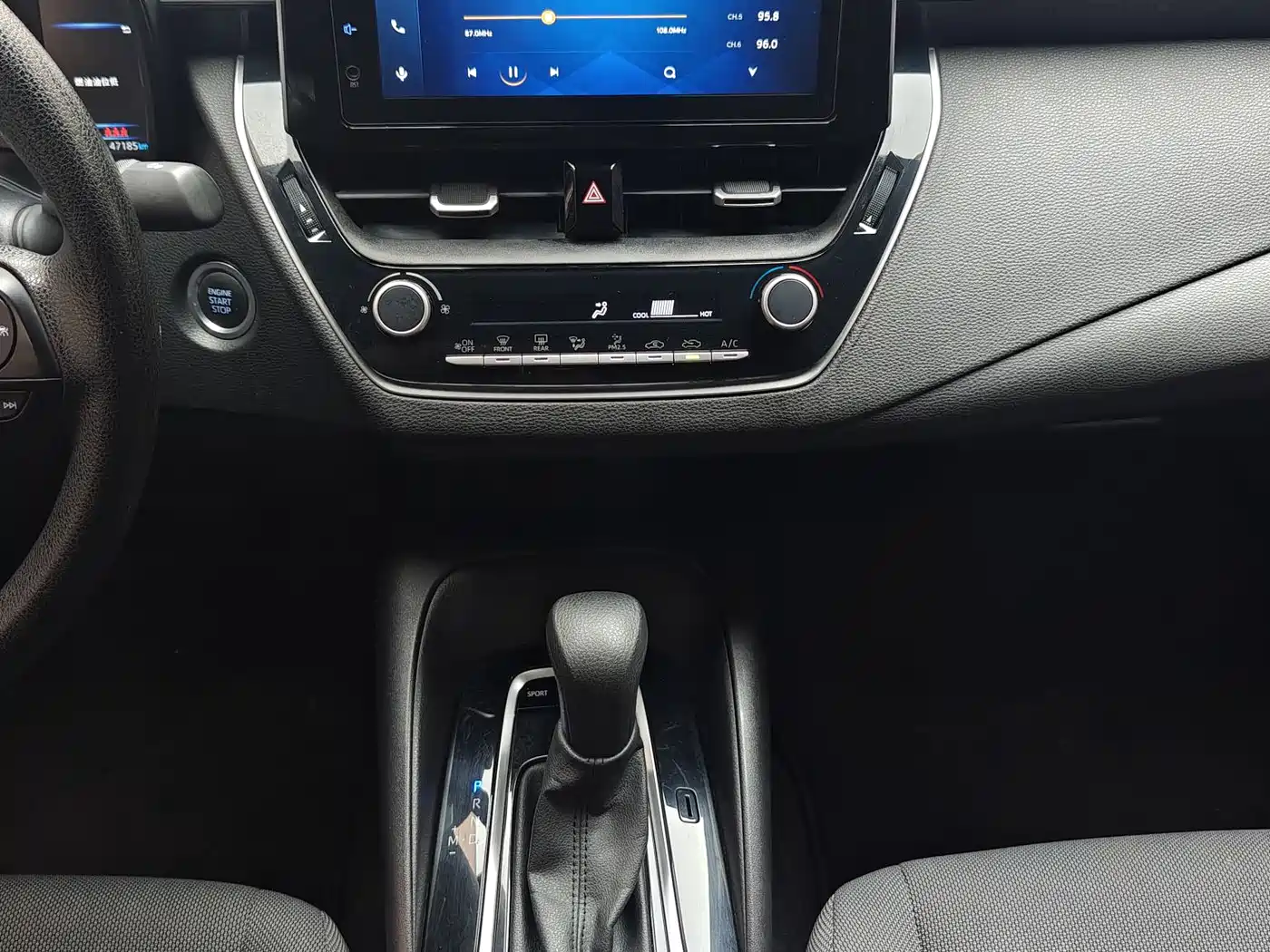 Toyota Levin 2022 185T CVT Luxury Edition фото 11