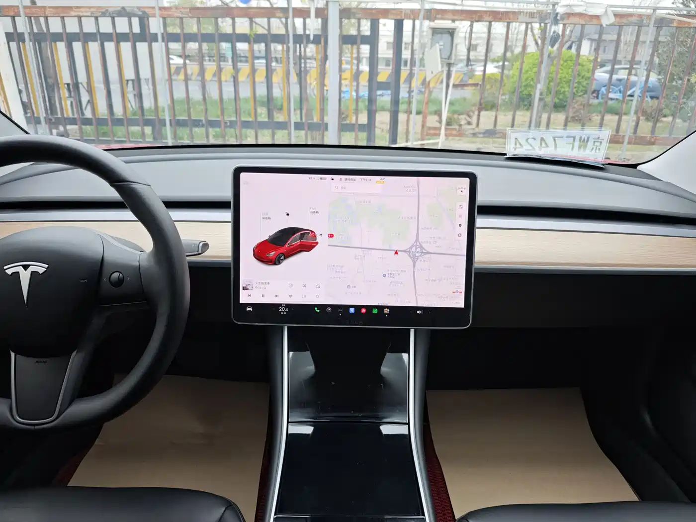 TESLA MODEL 3