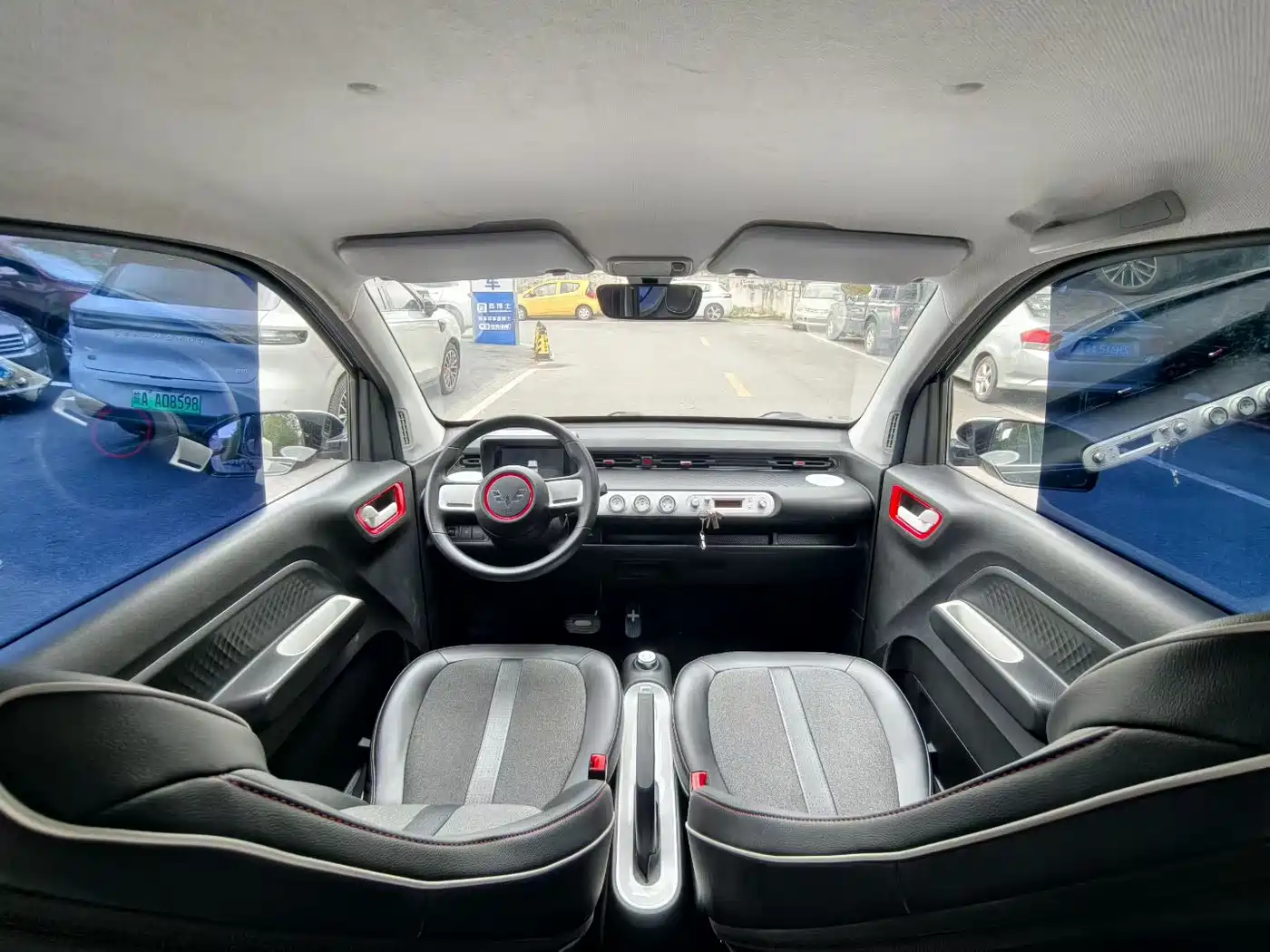 Фото 8 - Wuling Motors Hongguang MINIEV