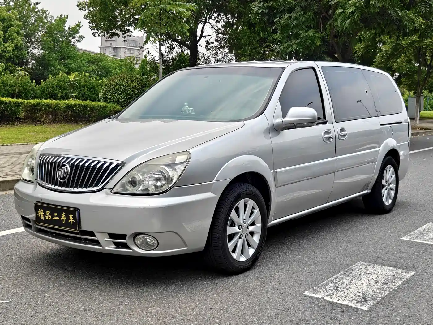 Buick GL8 2013 2.4L Comfort Edition
