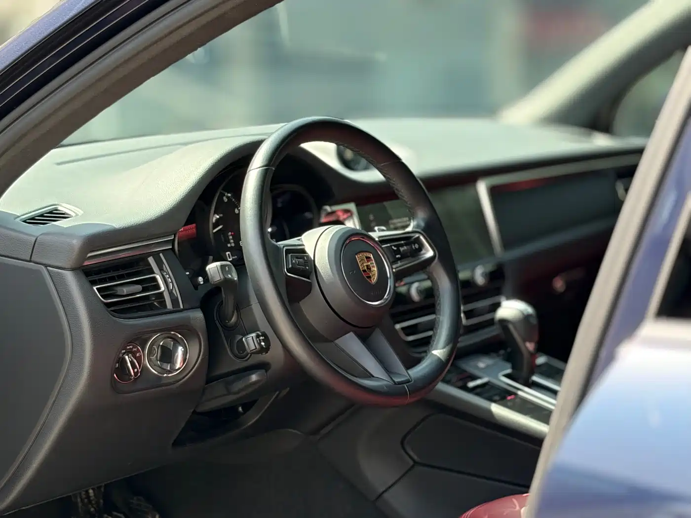Porsche Macan 2022 Macan 2.0T фото 8