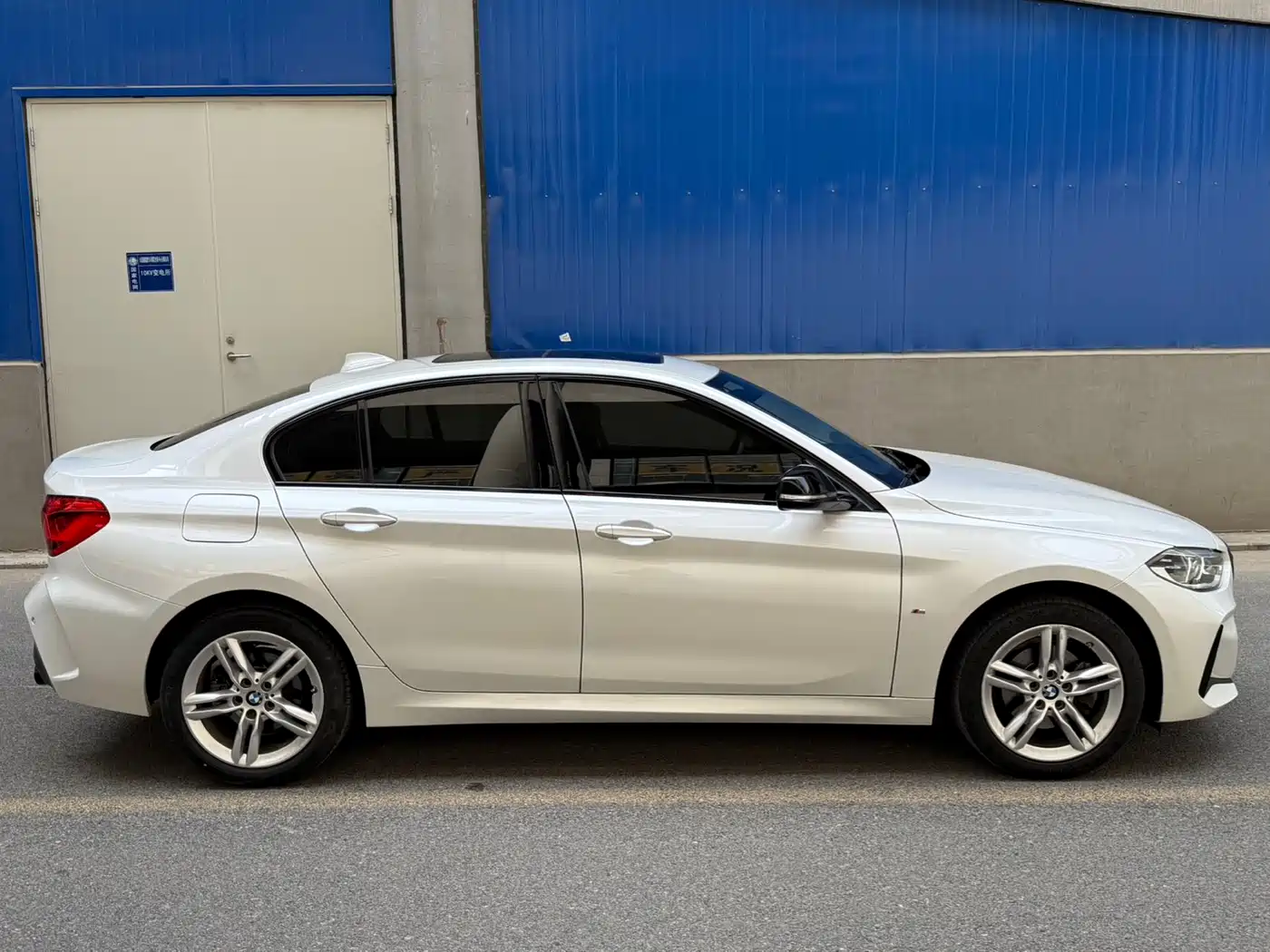 BMW 1 Series 2021 Facelift 120i M Sport Shadow Edition фото 7