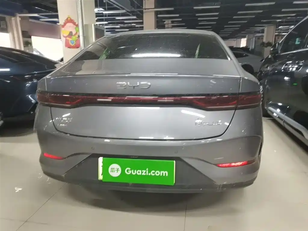 BYD Qin PLUS 2025 DM-i Smart Drive 55KM Leader фото 6