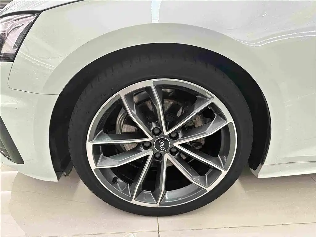 Audi A5 (Import) 2024 2024 Sportback 40 TFSI quattro Luxury Dynamic