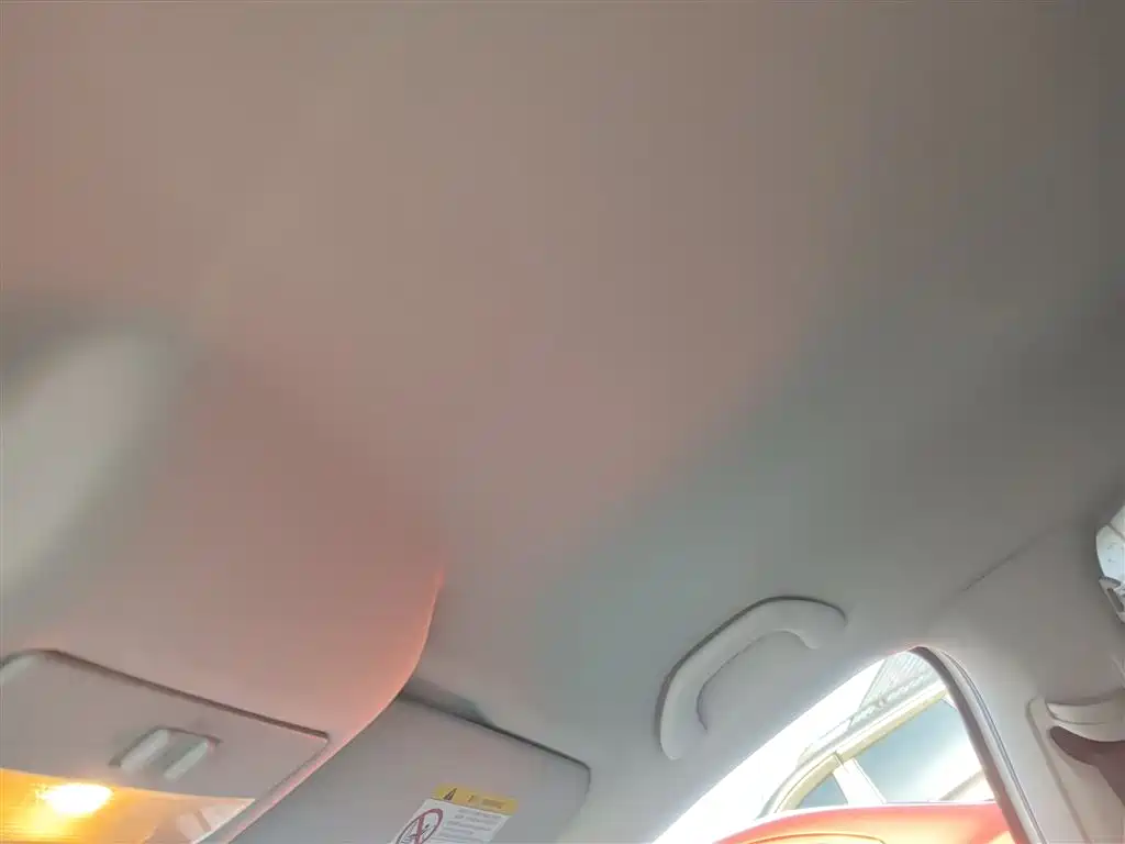 Volkswagen Polo 2016 1.4L Automatic Trend фото 18