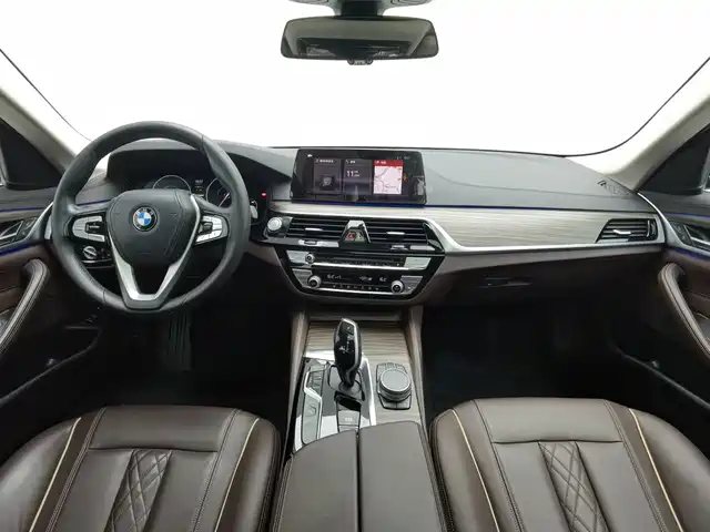 BMW 5 Series New Energy 2019 Facelift 530Le Luxury Package — фото 5