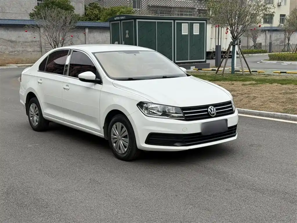 VOLKSWAGEN SANTANA
