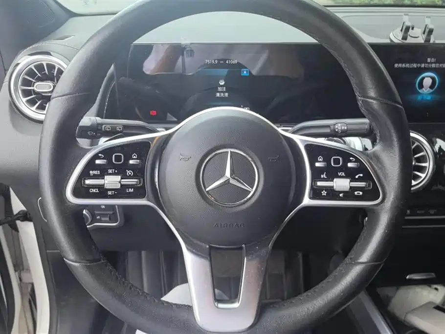Mercedes-Benz GLB 2022 Model GLB 200 Fashion Edition фото 15