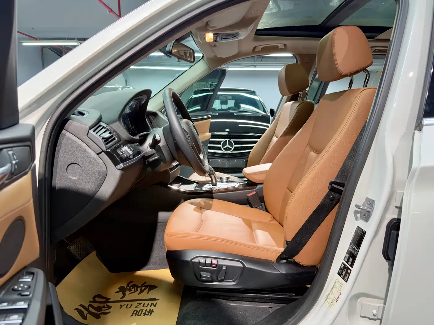 BMW X3 (Import) 2014 xDrive20i X Design Package фото 9