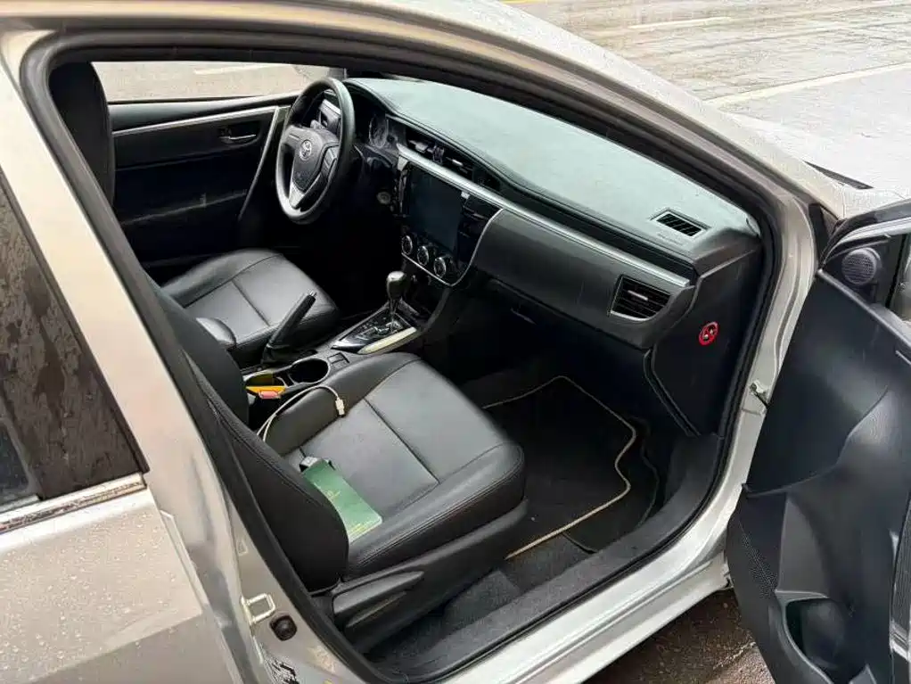 صورة 6 - Toyota Corolla