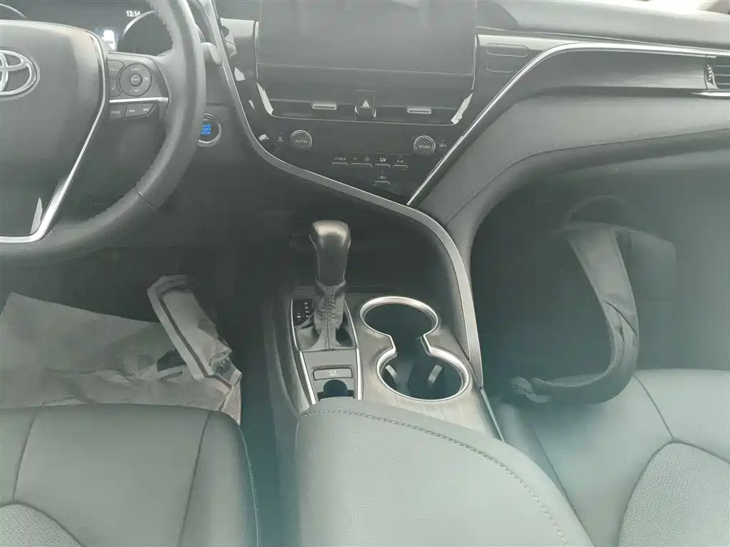Toyota Camry 2021 2.0G Luxury Edition фото 14
