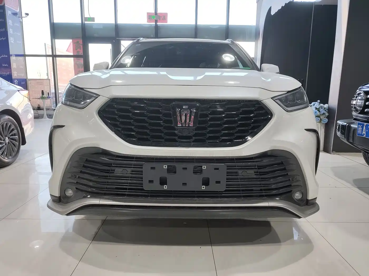 TOYOTA CROWN LUFANG